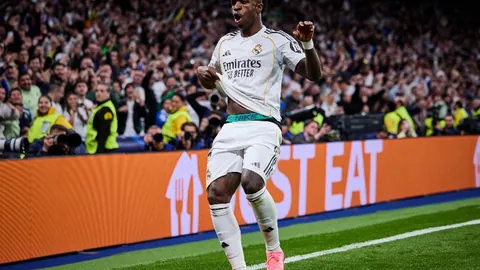 “2021履职总结：构建失能老人照护体系，助力银发经济兴旺发达”